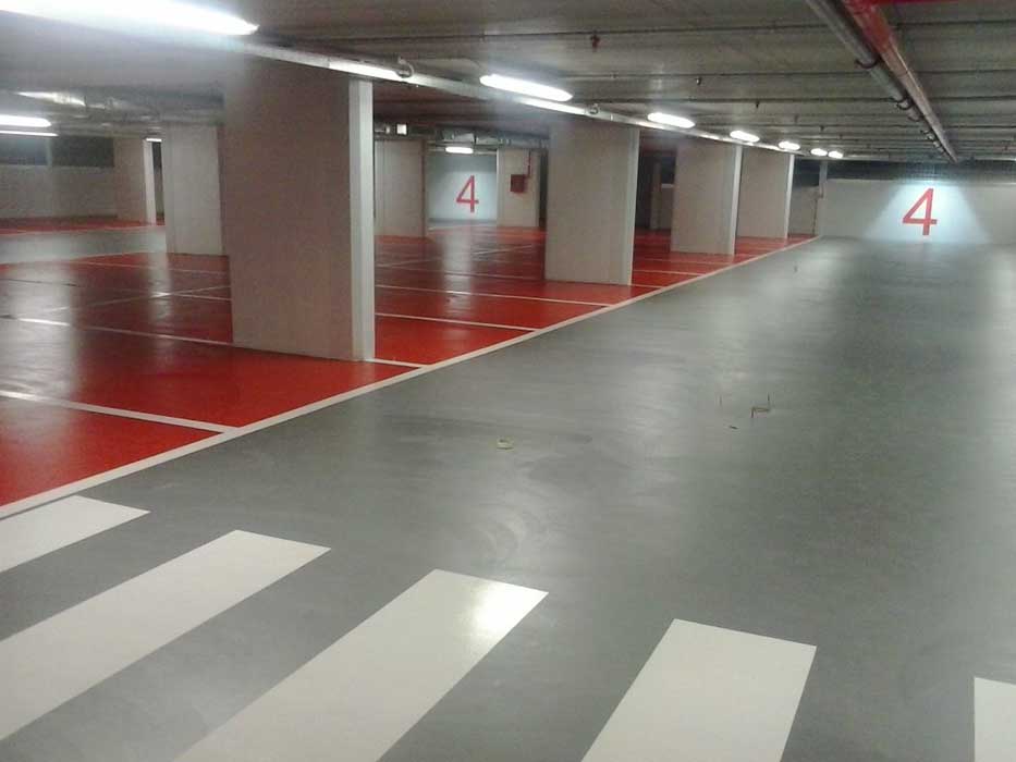 Parcheggi semi interrati centro commerciale by Modulo Engineering